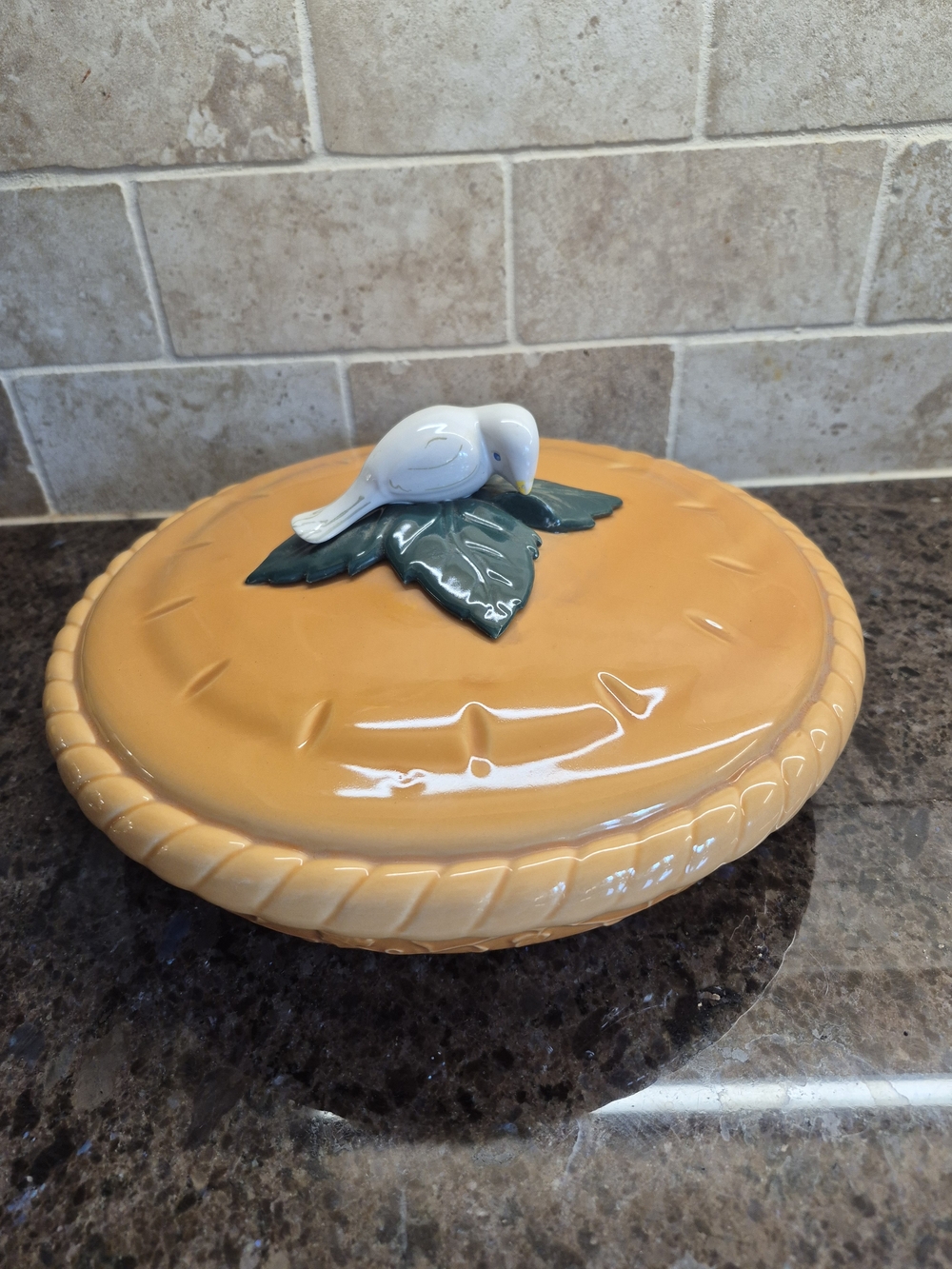 Apple Pumpkin Pie Keeper Ceramic Stoneware Plate Dish With Lid